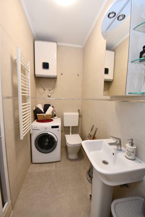 Apartment Cecilija سيني المظهر الخارجي الصورة